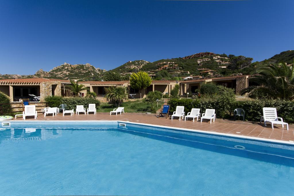 Residence Le Baiette คอสตาพาราดีโซ ภายนอก รูปภาพ